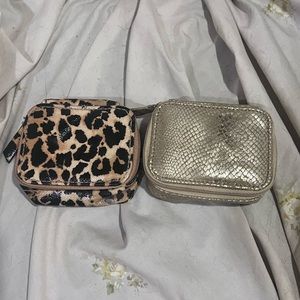 2 Pill Box Id Holders